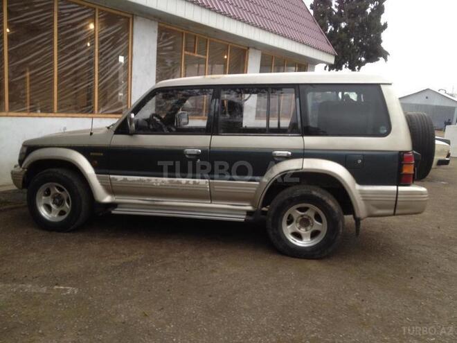 Mitsubishi Pajero 1992, 250,000 km - 0.3 l - Lənkəran