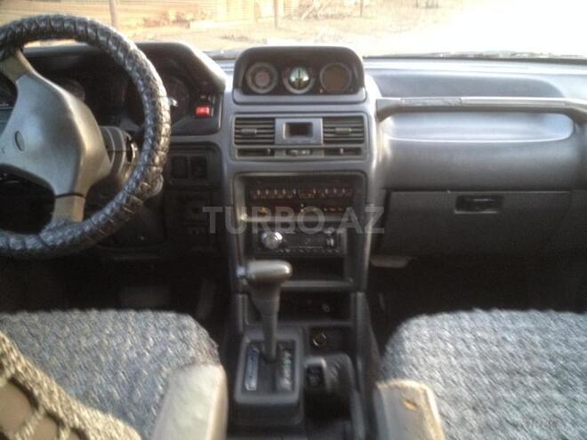 Mitsubishi Pajero 1992, 250,000 km - 0.3 l - Lənkəran