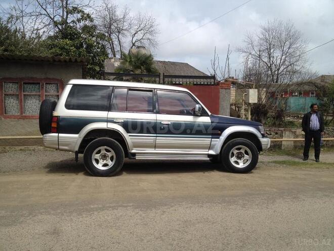 Mitsubishi Pajero 1992, 250,000 km - 0.3 l - Lənkəran