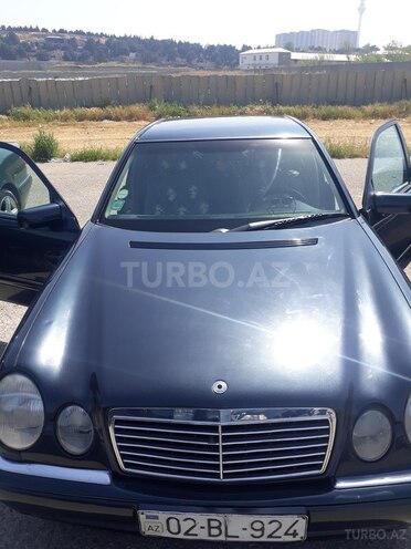 Mercedes E 220 1999, 453,000 km - 2.2 l - Bakı