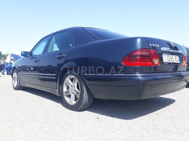 Mercedes E 220 1999, 453,000 km - 2.2 l - Bakı