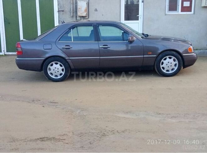 Mercedes C 220 1994, 250,000 km - 0.3 l - Xırdalan