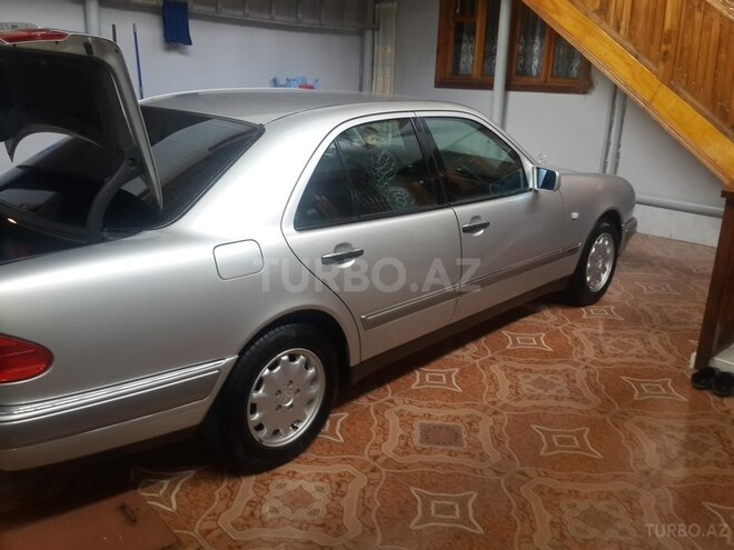 Mercedes E 420 1998, 235,661 km - 2.4 l - Gəncə