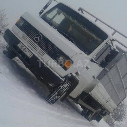 Mercedes 811 D 1991, 569,000 km - 4.0 l - Şamaxı