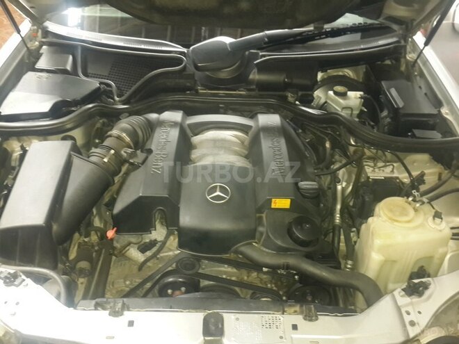 Mercedes E 240 1998, 35,661 km - 2.4 l - Gəncə