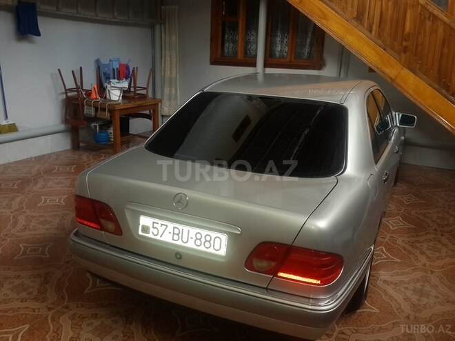 Mercedes E 240 1998, 35,661 km - 2.4 l - Gəncə