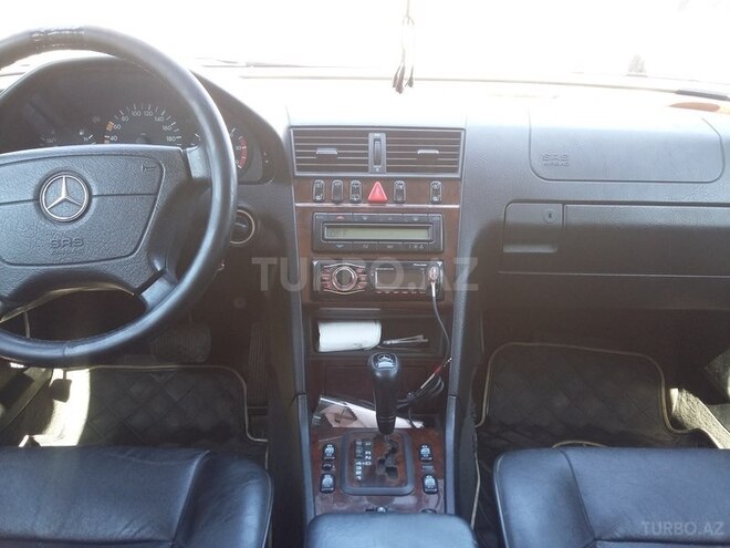 Mercedes C 220 1999, 30,000 km - 2.2 l - Bakı