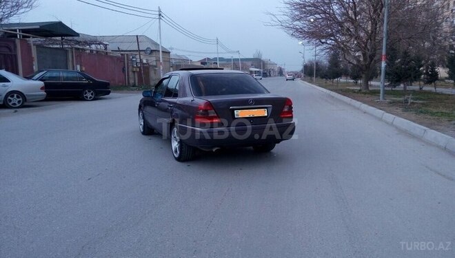 Mercedes C 180 1995, 404,000 km - 1.8 l - Bakı