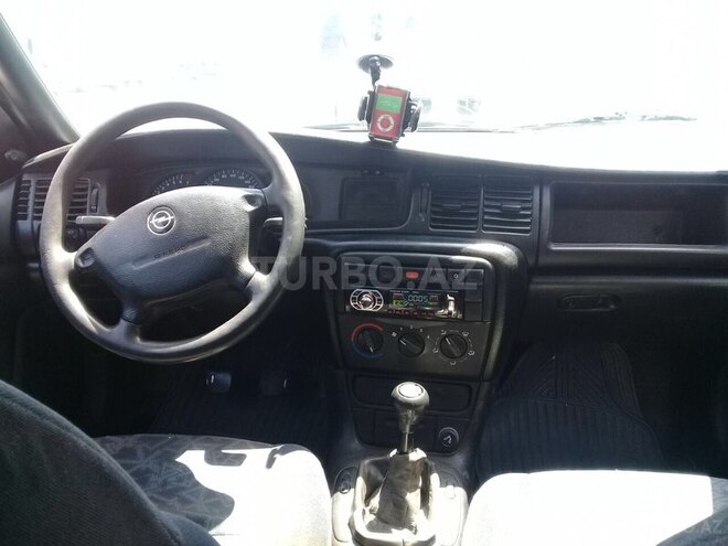 Opel Vectra 1996, 297,000 km - 1.6 l - Bakı