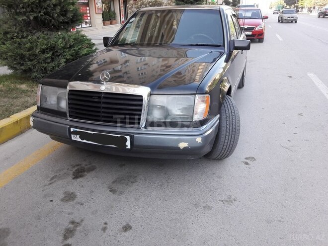Mercedes E 250 1992, 322,577 km - 2.5 l - Şəki