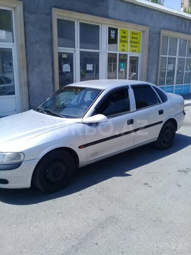 Opel Vectra 1996, 297,000 km - 1.6 l - Bakı