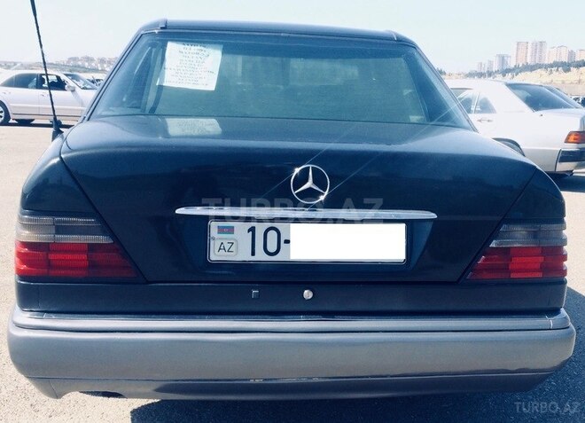 Mercedes E 220 1994, 350,000 km - 2.2 l - Bakı