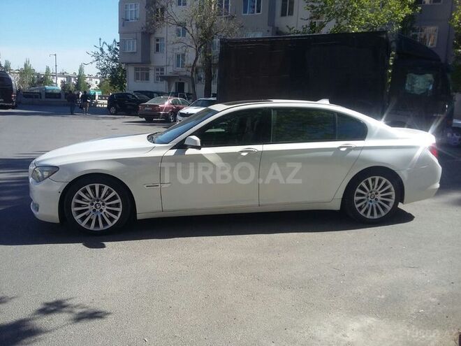 BMW 750 2009, 157,000 km - 4.4 л - Bakı