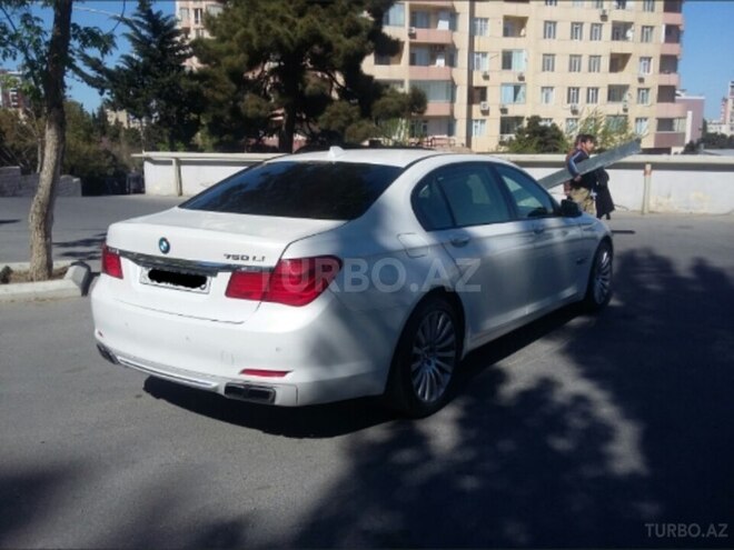 BMW 750 2009, 157,000 km - 4.4 л - Bakı
