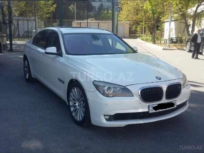 BMW 750 2009, 157,000 km - 4.4 л - Bakı