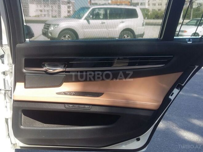 BMW 750 2009, 157,000 km - 4.4 л - Bakı
