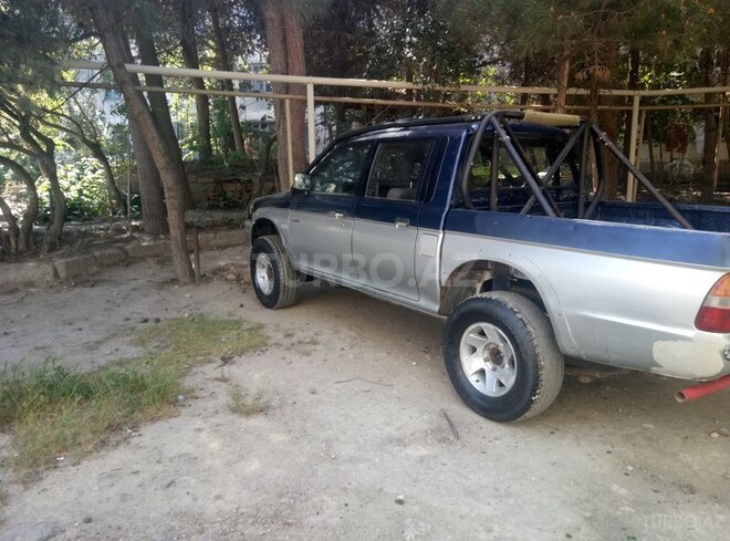 Mitsubishi L200 2003, 500,000 km - 2.5 l - Bakı