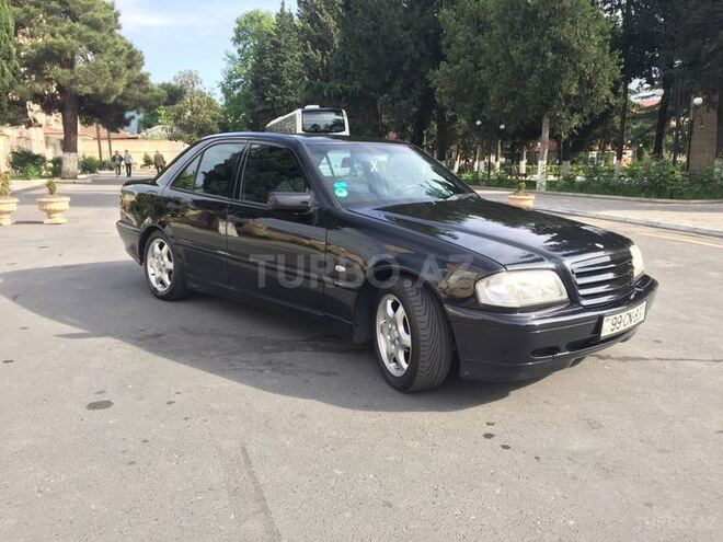 Mercedes C 240 1999, 228,000 km - 2.4 л - Zaqatala