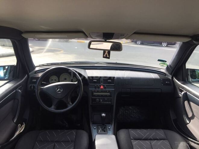 Mercedes C 240 1999, 228,000 km - 2.4 л - Zaqatala
