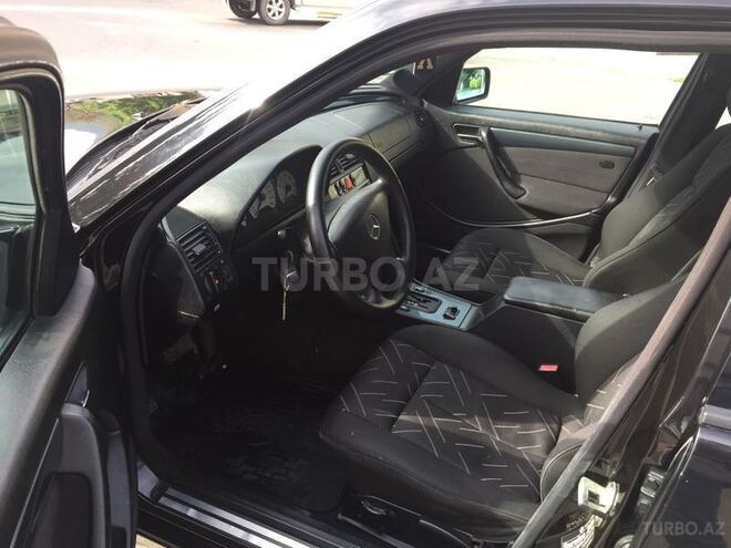 Mercedes C 240 1999, 228,000 km - 2.4 л - Zaqatala