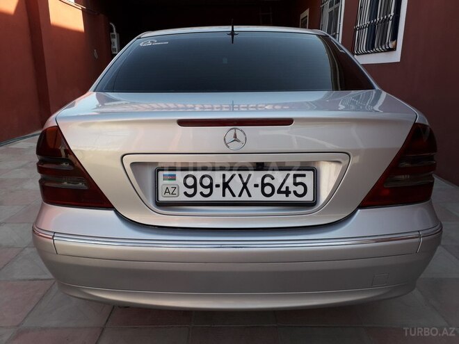 Mercedes C 220 2001, 234,340 km - 2.2 л - Bakı