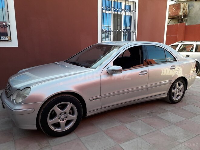 Mercedes C 220 2001, 234,340 km - 2.2 л - Bakı