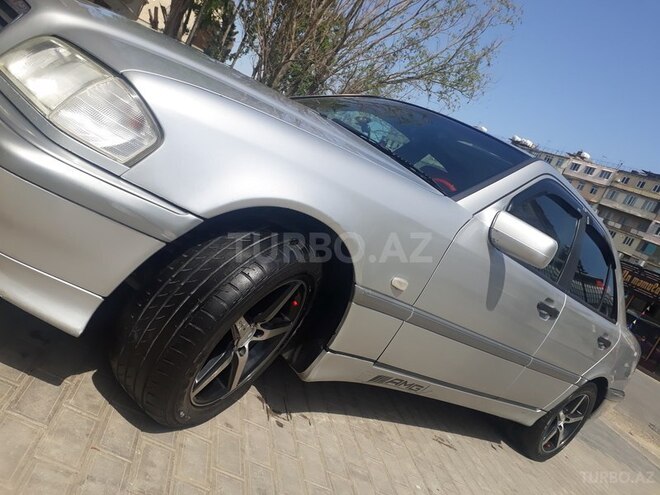 Mercedes C 240 1999, 303,000 km - 2.4 л - Bakı