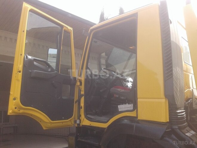 Iveco  2001, 200,000 km - 0.7 l - Bakı