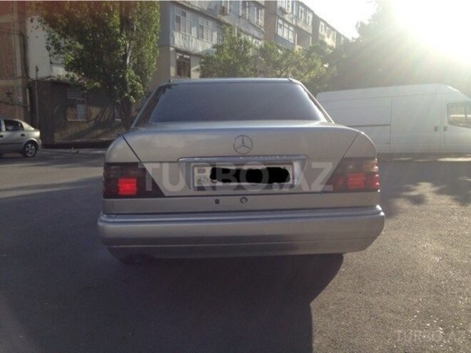 Mercedes E 220 1994, 383,200 km - 2.2 л - Bakı