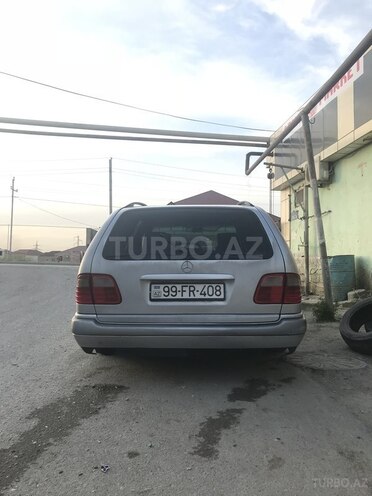 Mercedes E 200 1999, 220,000 km - 2.0 л - Bakı