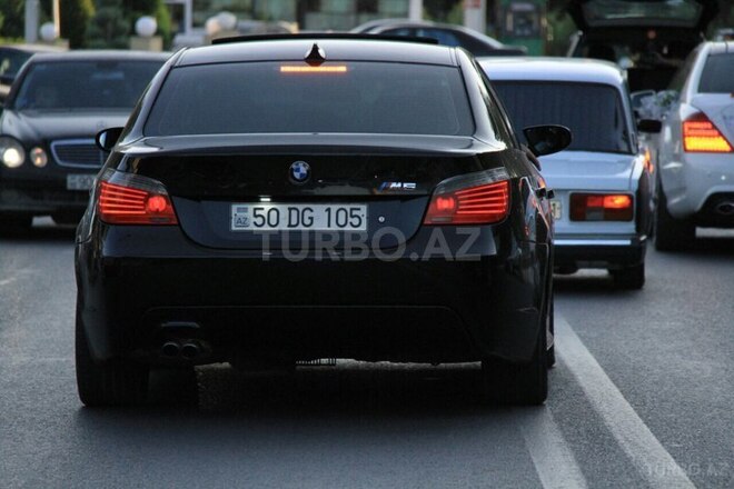 BMW 530 2003, 350,000 km - 3.0 л - Sumqayıt
