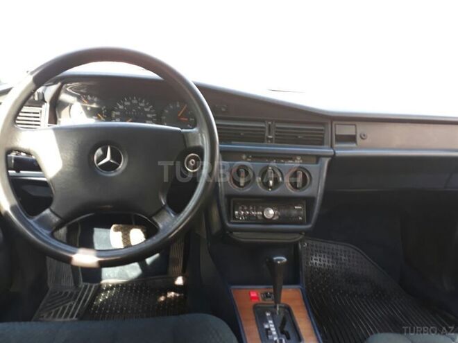 Mercedes 190 1992, 235,000 km - 2.0 l - Bakı