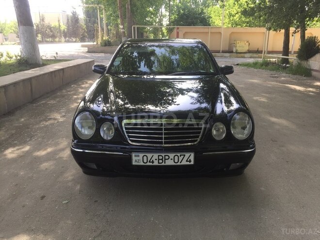 Mercedes E 320 2001, 230,000 km - 3.2 л - Bakı