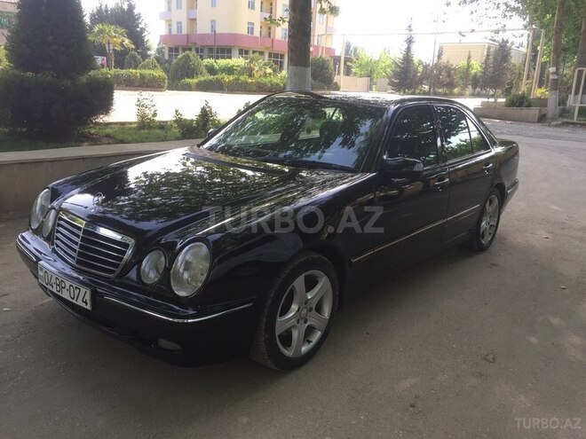 Mercedes E 320 2001, 230,000 km - 3.2 л - Bakı