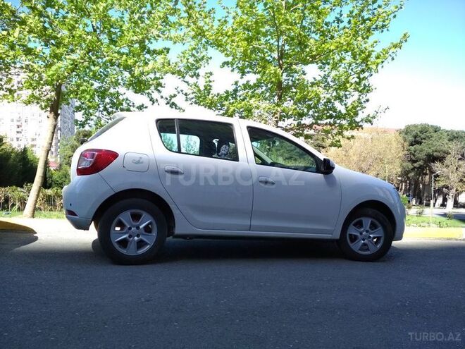 Renault Sandero 2013, 130,000 km - 1.6 l - Bakı