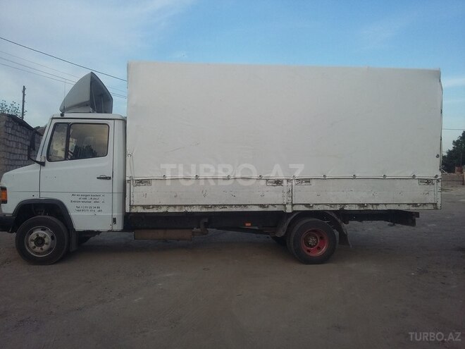 Mercedes 811 D 1990, 325,850 km - 4.0 l - Bərdə