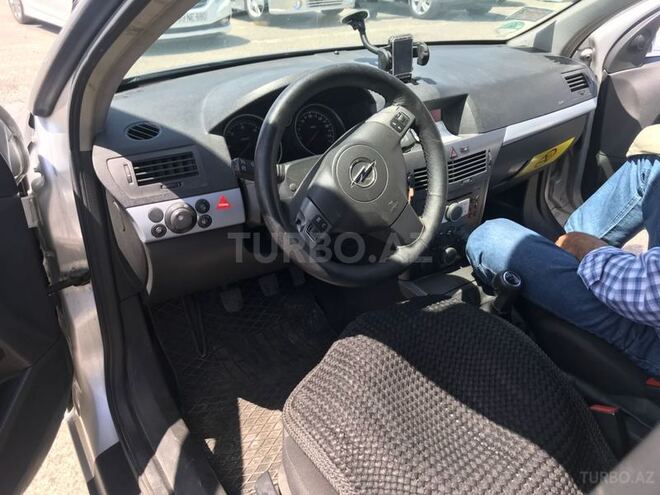 Opel Astra 2005, 273,000 km - 1.9 l - Bakı
