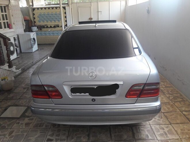 Mercedes E 240 1999, 273,000 km - 2.6 l - Lənkəran