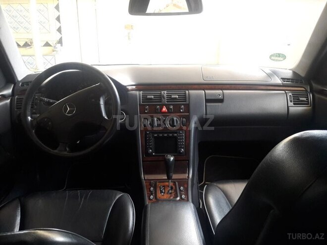 Mercedes E 240 1999, 273,000 km - 2.6 l - Lənkəran