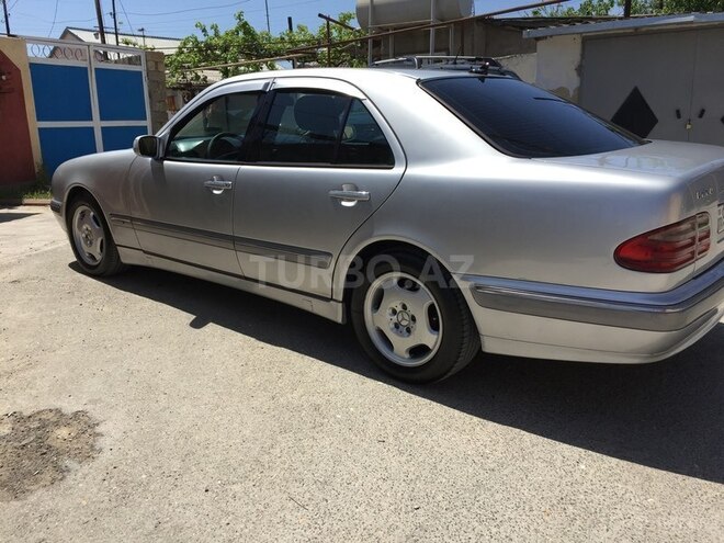 Mercedes E 220 1999, 310,009 km - 2.2 l - Bakı