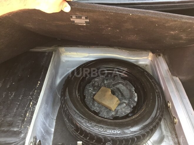 Mercedes E 220 1999, 310,009 km - 2.2 l - Bakı