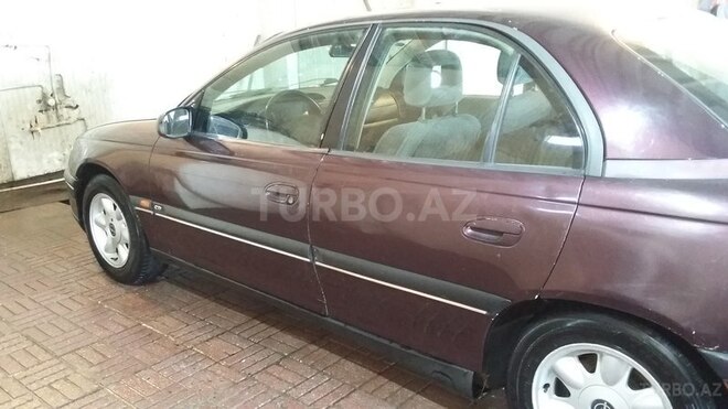 Opel Omega 1994, 295,000 km - 2.0 l - Sumqayıt