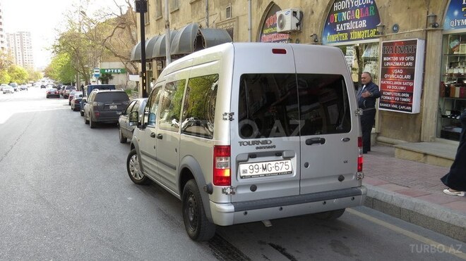 Ford Tourneo Connect 2008, 192,500 km - 1.8 l - Bakı