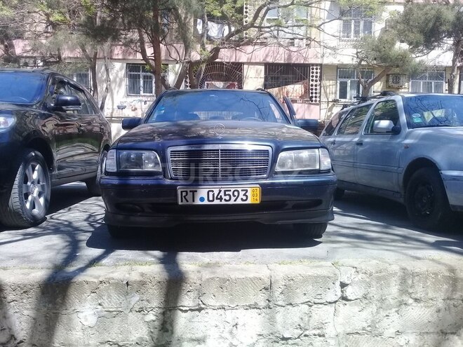 Mercedes C 220 1998, 254,000 km - 2.2 l - Bakı