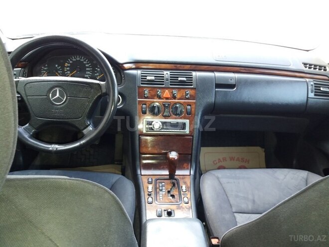 Mercedes E 200 1999, 406,000 km - 2.0 л - Bakı
