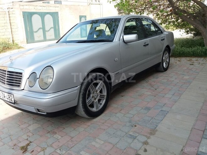 Mercedes E 200 1999, 406,000 km - 2.0 л - Bakı
