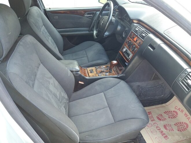 Mercedes E 200 1999, 406,000 km - 2.0 л - Bakı