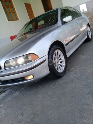 BMW 528 1997, 429,000 km - 2.8 l - Göyçay