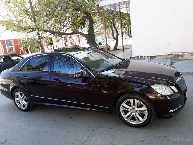 Mercedes E 250 2011, 147,000 km - 2.5 l - Bakı