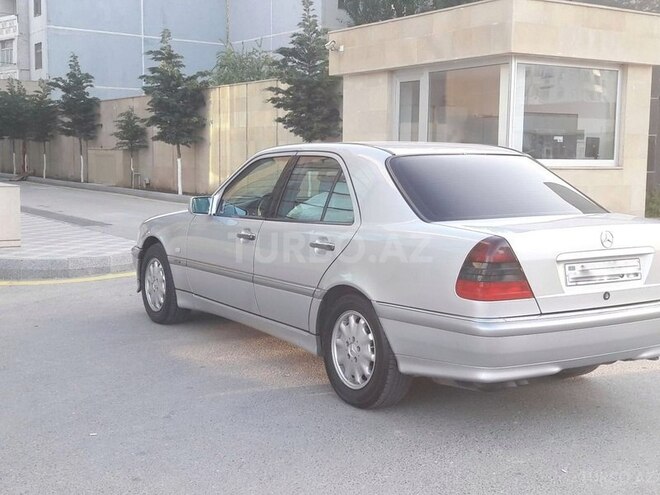 Mercedes C 180 1999, 230,000 km - 1.8 l - Sumqayıt